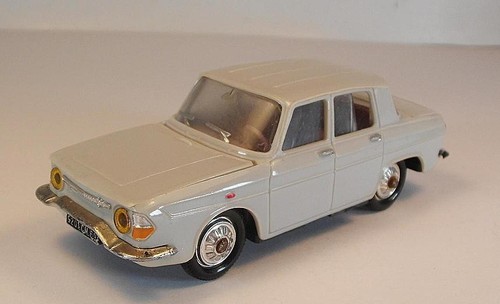 Norev 9 renault r10 - 9,
